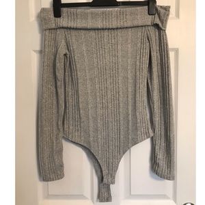 ❌SOLD❌Off the shoulder long sleeve body suit